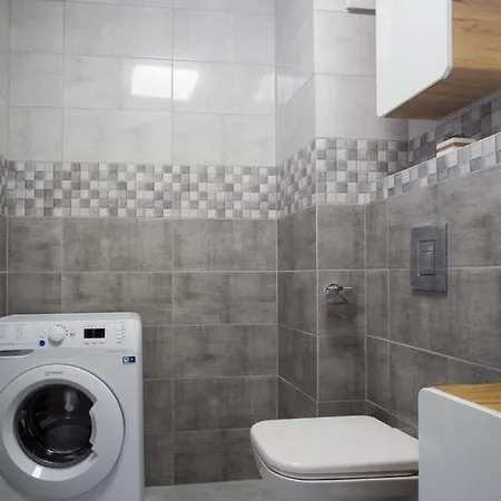 Pelican Apartment